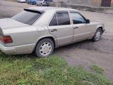 Mercedes-Benz E 260 1992 годаfor1 350 000 тг. в Усть-Каменогорск – фото 3