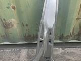 Центральная стойка кузова Toyota Camry 30 за 50 000 тг. в Алматы