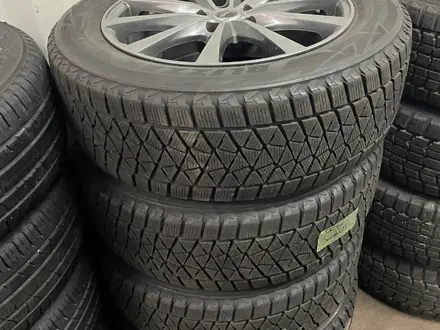 235 60 18 Pirelli Dunlop Continental зима липучка оригинал Япония за 150 000 тг. в Алматы – фото 5