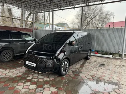 Hyundai Staria 2021 года за 22 000 000 тг. в Алматы – фото 3