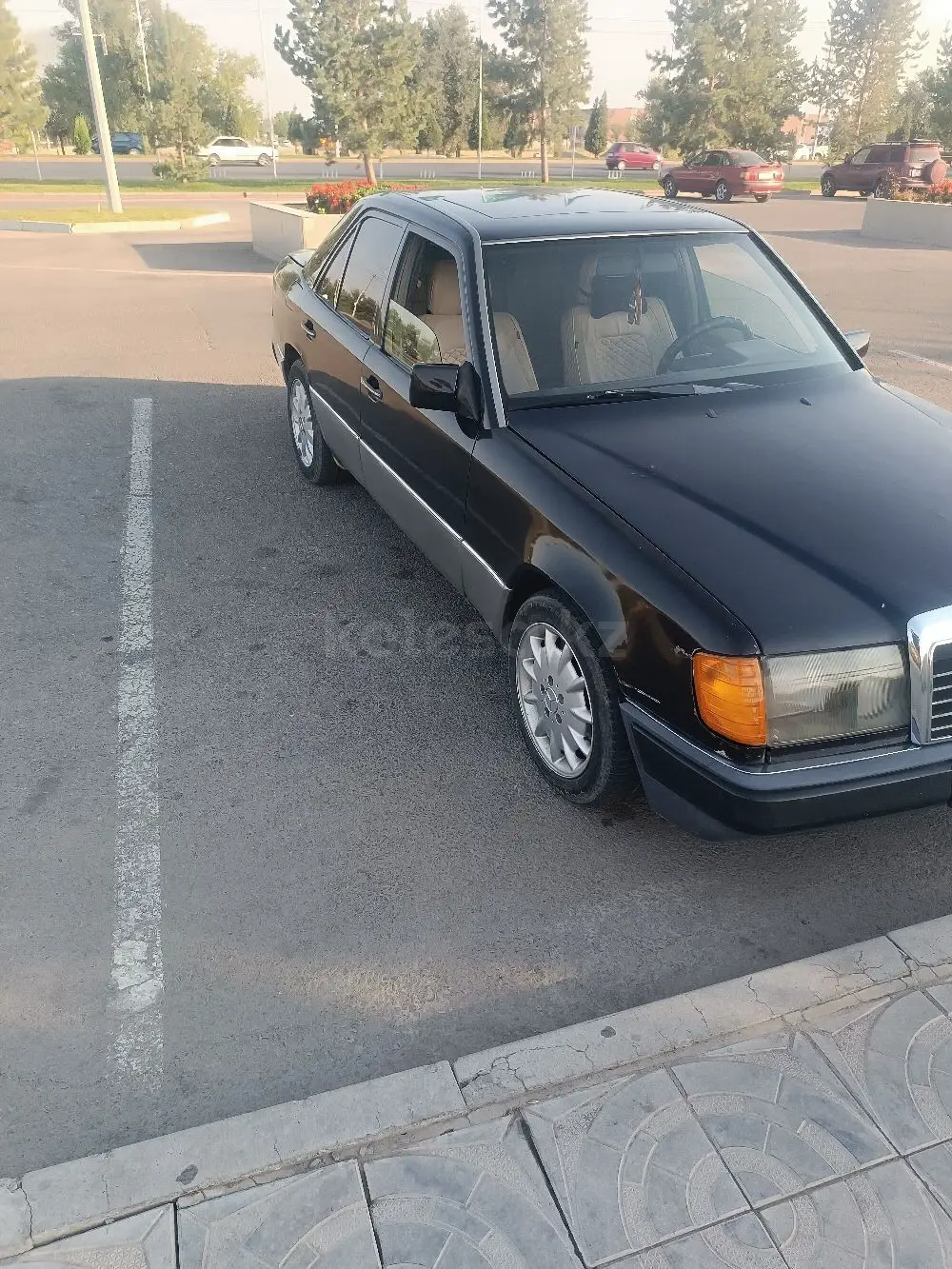 Mercedes-Benz E-Class, 1992