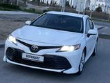 Toyota Camry 2019 года за 11 700 000 тг. в Шымкент – фото 3