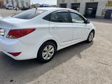 Hyundai Solaris 2015 года за 5 200 000 тг. в Караганда – фото 3