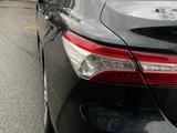 Toyota Camry 2019 года за 13 800 000 тг. в Алматы – фото 5