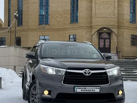 Toyota Highlander 2014 года за 17 000 000 тг. в Семей