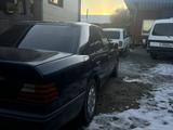 Mercedes-Benz E 200 1988 годаfor1 250 000 тг. в Петропавловск – фото 5