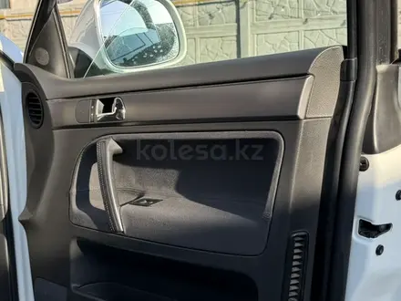Volkswagen Touareg 2008 года за 5 500 000 тг. в Алматы – фото 16
