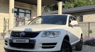 Volkswagen Touareg 2008 года за 5 500 000 тг. в Алматы