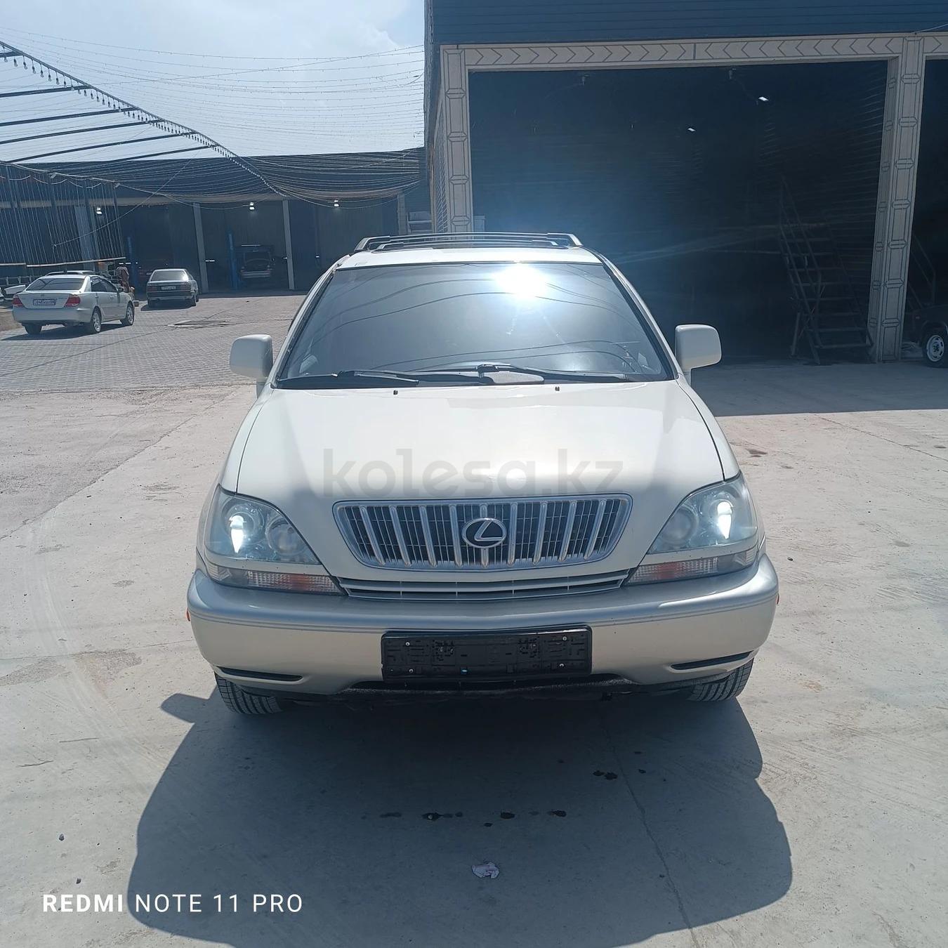 Lexus RX 300 2002 г.