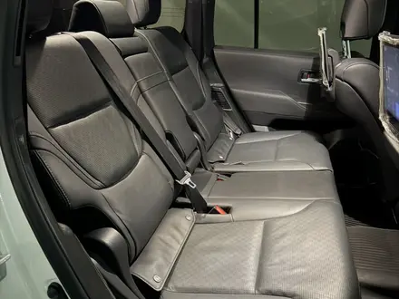 Toyota Land Cruiser 2021 года за 50 000 000 тг. в Алматы – фото 17