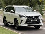 Lexus LX 570 2021 годаүшін65 500 000 тг. в Алматы – фото 3