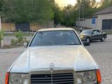 Mercedes-Benz E 230 1990 годаүшін900 000 тг. в Темиртау – фото 2