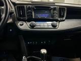 Toyota RAV4 2018 года за 13 400 000 тг. в Шымкент – фото 2
