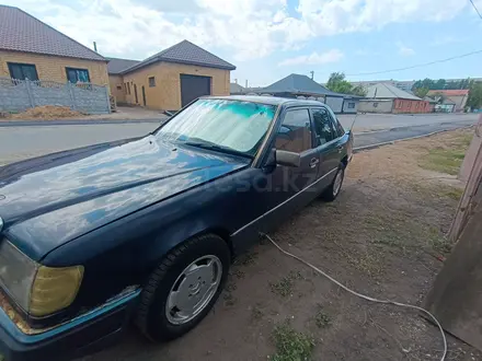 Mercedes-Benz E 200 1992 года за 1 000 000 тг. в Павлодар – фото 9