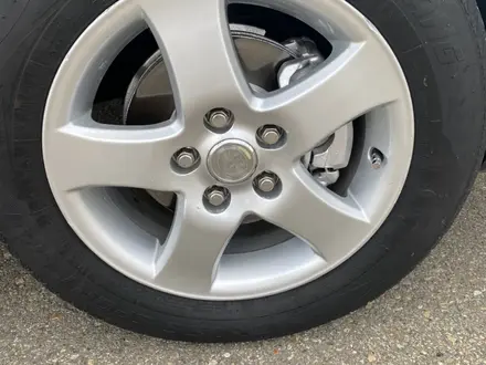 Toyota Camry 2005 года за 7 500 000 тг. в Семей – фото 27