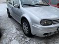 Volkswagen Golf 2001 годаүшін2 800 000 тг. в Караганда