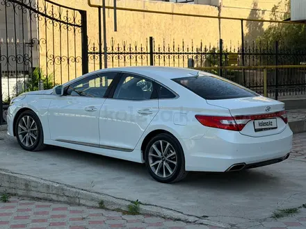 Hyundai Grandeur 2016 года за 8 100 000 тг. в Шымкент – фото 3