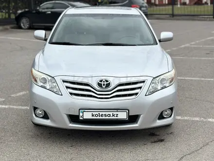 Toyota Camry 2009 года за 9 300 000 тг. в Алматы