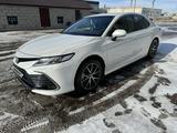 Toyota Camry 2023 года за 17 100 000 тг. в Астана – фото 3