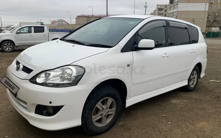 Toyota Ipsum 2004 годаfor4 200 000 тг. в Атырау