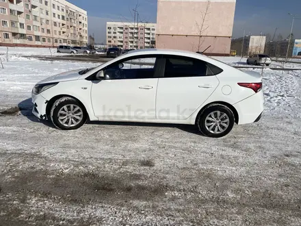 Hyundai Accent 2020 года за 6 500 000 тг. в Алматы – фото 3