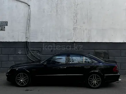 Mercedes-Benz E 320 2002 года за 4 400 000 тг. в Астана – фото 3