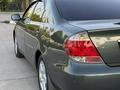 Toyota Camry 2004 года за 7 300 000 тг. в Алматы – фото 9