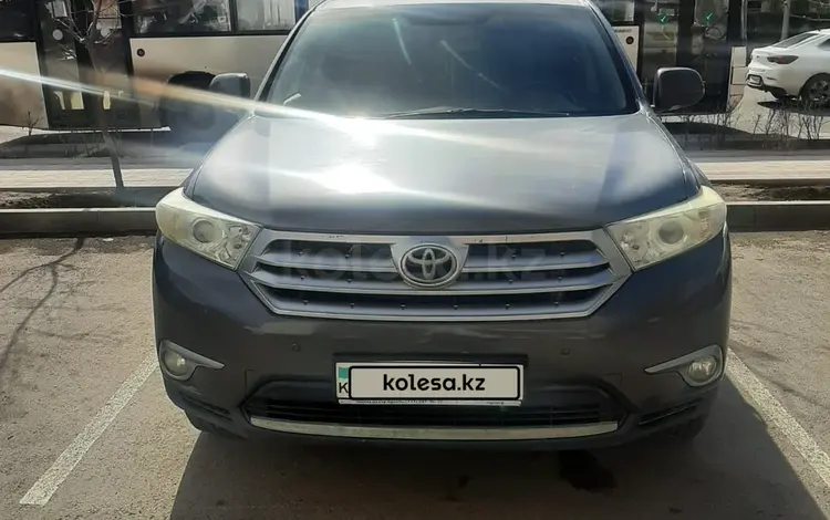 Toyota Highlander 2011 года за 14 300 000 тг. в Астана