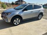 Toyota RAV4 2018 года за 7 500 000 тг. в Актобе – фото 3