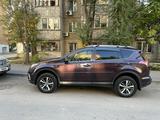 Toyota RAV4 2016 года за 13 000 000 тг. в Алматы – фото 2