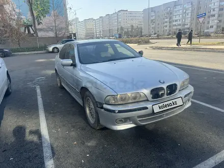 BMW 525 2000 года за 2 000 000 тг. в Астана – фото 4