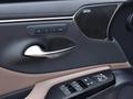 Lexus ES 250 Luxury 2.5 2023 годаүшін27 500 000 тг. в Астана – фото 22