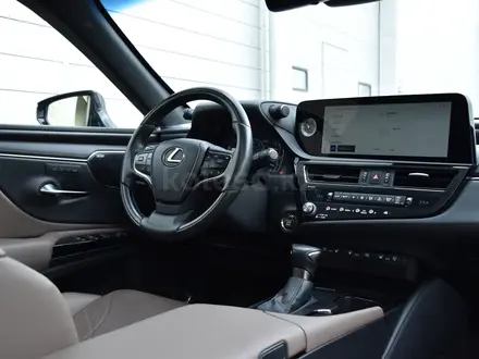 Lexus ES 250 Luxury 2.5 2023 года за 27 500 000 тг. в Астана – фото 14