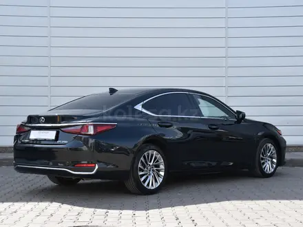 Lexus ES 250 Luxury 2.5 2023 года за 27 500 000 тг. в Астана – фото 5
