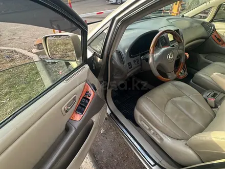 Lexus RX 300 2003 года за 5 650 000 тг. в Алматы – фото 20