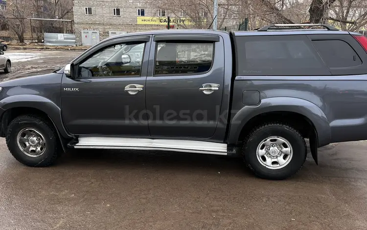 Toyota Hilux 2013 годаfor11 500 000 тг. в Караганда