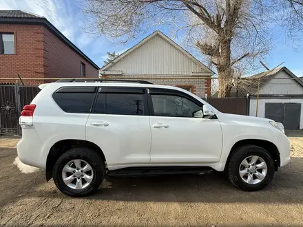Toyota Land Cruiser Prado 2012 года за 14 700 000 тг. в Актобе