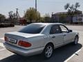 Mercedes-Benz E 230 1995 года за 2 200 000 тг. в Талдыкорган – фото 2