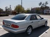 Mercedes-Benz E 230 1995 годаүшін2 200 000 тг. в Талдыкорган – фото 2