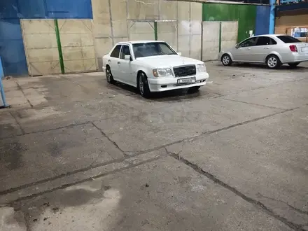 Mercedes-Benz E 280 1995 годаүшін1 500 000 тг. в Усть-Каменогорск