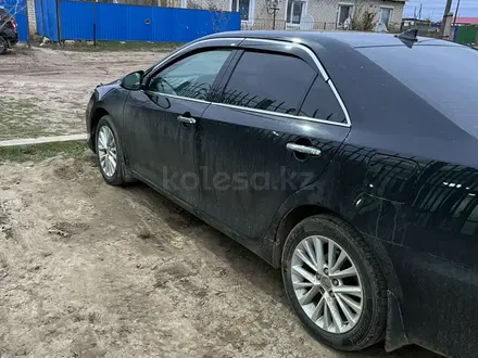 Toyota Camry 2014 года за 12 200 000 тг. в Уральск – фото 6