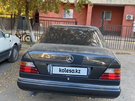 Mercedes-Benz E 220 1993 года за 1 200 000 тг. в Астана – фото 7