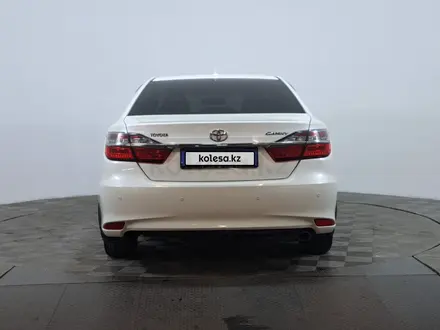 Toyota Camry 2015 года за 9 790 000 тг. в Астана – фото 6