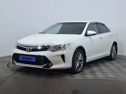 Toyota Camry 2015 года за 9 790 000 тг. в Астана