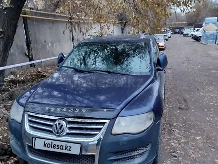 Volkswagen Touareg 2007 года за 5 000 000 тг. в Алматы – фото 12