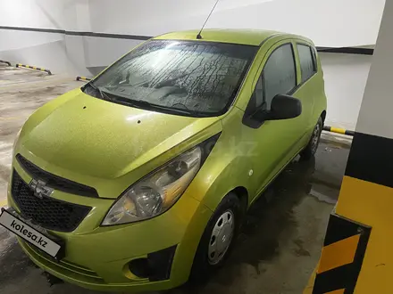 Chevrolet Spark 2014 года за 3 000 000 тг. в Астана – фото 3