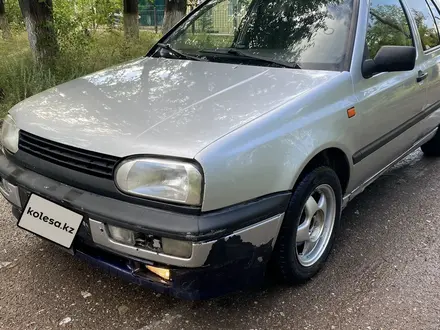 Volkswagen Golf 1992 года за 1 100 000 тг. в Караганда – фото 2