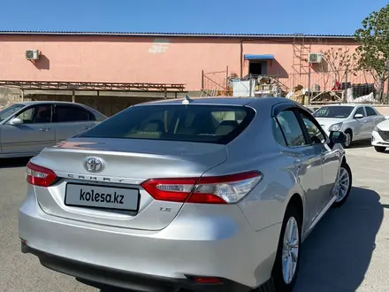 Toyota Camry 2018 года за 10 200 000 тг. в Актау – фото 7