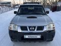 Nissan NP300 2012 годаfor5 200 000 тг. в Астана