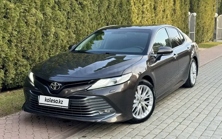 Toyota Camry 2019 годаүшін14 400 000 тг. в Алматы